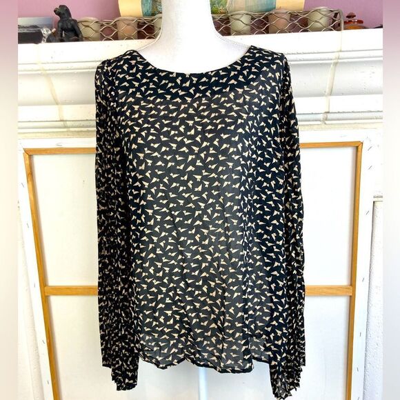 Esley NWT sheer blouse w/ full accordion pleated sleeves cat print - Picture 1 of 10